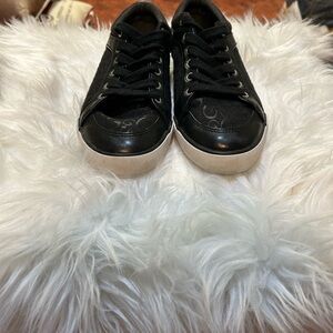 Guess Black and Cream Women's Sneakers